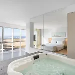 Hotel Eurostars Oasis Plaza 4*