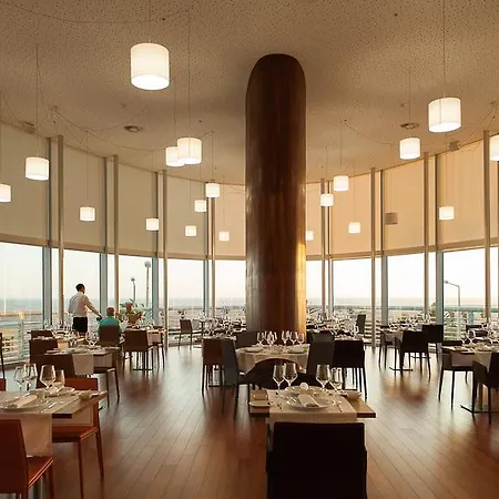 Eurostars Oasis Plaza