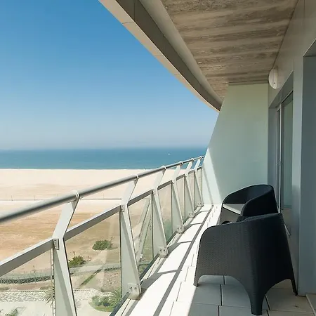 Hotel Eurostars Oasis Plaza 4*