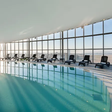 Eurostars Oasis Plaza