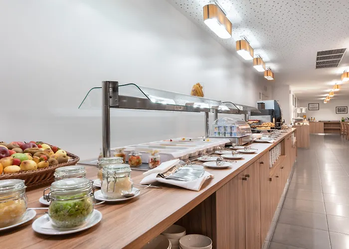 Ξενοδοχείο Eurostars Oasis Plaza 4*