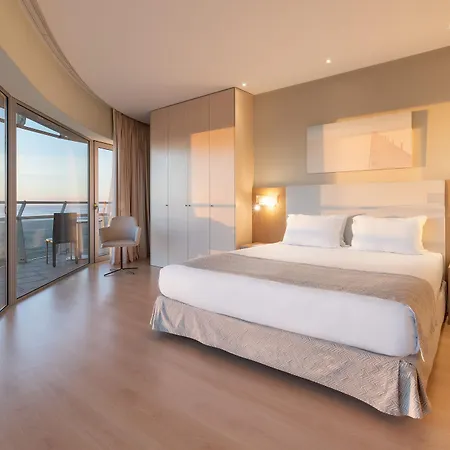 Otel Eurostars Oasis Plaza