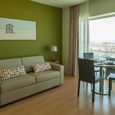 Eurostars Oasis Plaza Otel