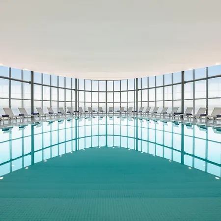 Eurostars Oasis Plaza Hotel