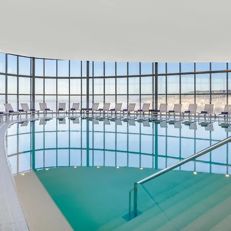 Eurostars Oasis Plaza Hotel 4*