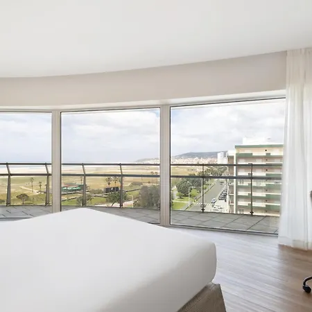 Hotel Eurostars Oasis Plaza 4*