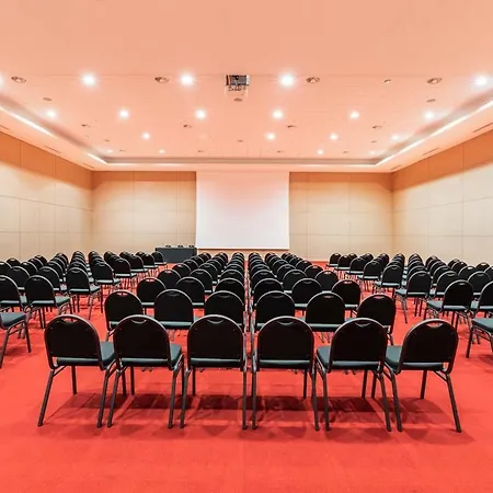 Eurostars Oasis Plaza Отель 4*