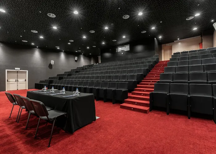 Hotell Eurostars Oasis Plaza 4*