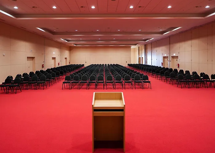 Eurostars Oasis Plaza